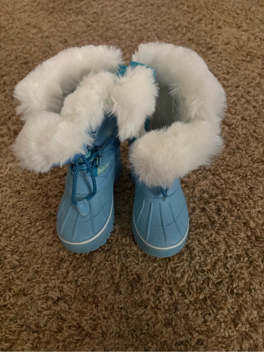 Amazon Kids Blue Light-Up Faux Fur Winter Boots
